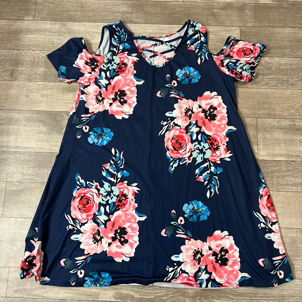Open shoulder knee length summer dress